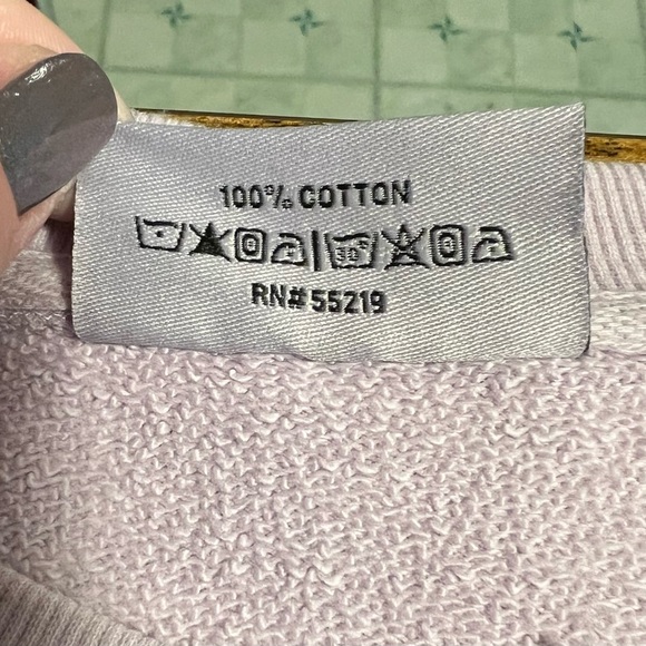 Taylor Swift Lavender Eras Tour Cropped Pullover - Picture 4 of 9